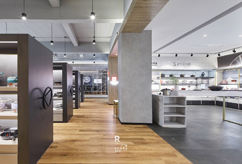 鄭州產(chǎn)品設(shè)計公司如何讓產(chǎn)品包裝高大上?包裝設(shè)計的突破點(diǎn)都有哪些?